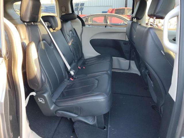 Photo 11 from auction – 2017 CHRYSLER PACIFICA T with VIN 2C4RC1BG9HR822957