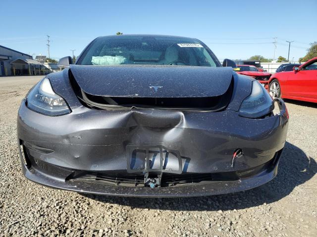 Photo 5 from auction – 2018 TESLA MODEL 3 with VIN 5YJ3E1EA7JF167450