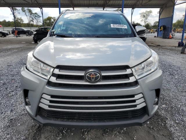 Photo 5 from auction – 2019 TOYOTA HIGHLANDER with VIN 5TDKZRFH6KS564560