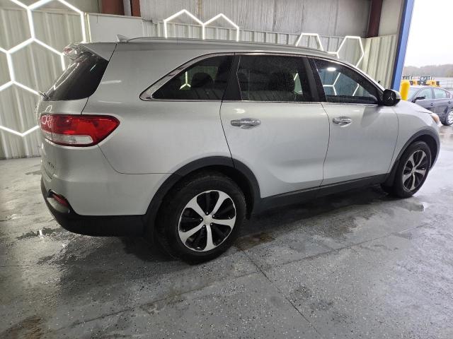 Photo 3 from auction – 2016 KIA SORENTO EX with VIN 5XYPH4A50GG133130