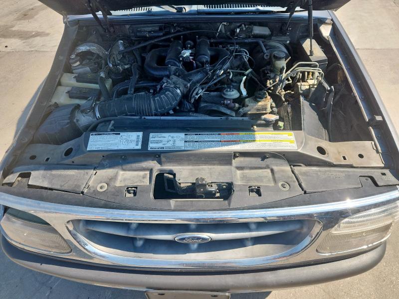 Photo 11 from auction – 1998 FORD EXPLORER with VIN 1FMZU32E3WZB29520