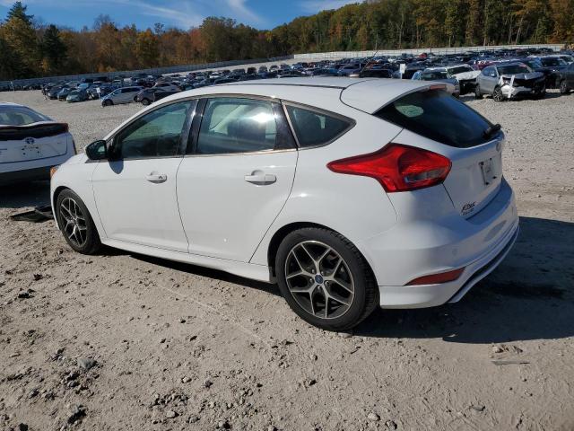 Photo 2 from auction – 2015 FORD FOCUS SE with VIN 1FADP3K27FL321026