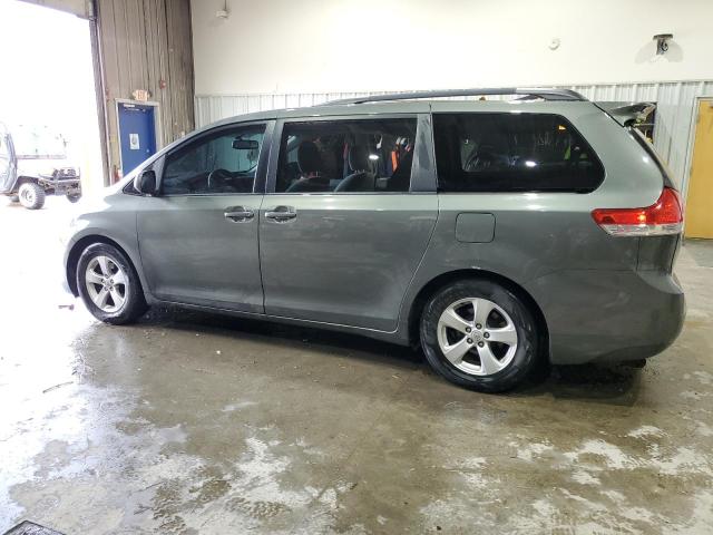 Photo 2 from auction – 2013 TOYOTA SIENNA LE with VIN 5TDKK3DC8DS336734