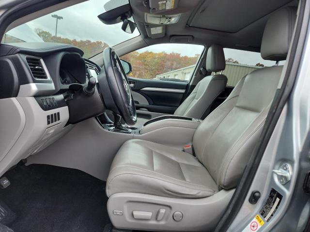 Foto 7 de la subasta – 2018 TOYOTA HIGHLANDER con VIN 5TDJZRFH0JS914775