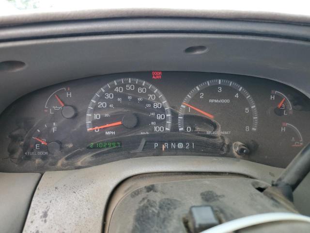 Photo 9 from auction – 2000 FORD F150 with VIN 1FTRX18W3YNB81000