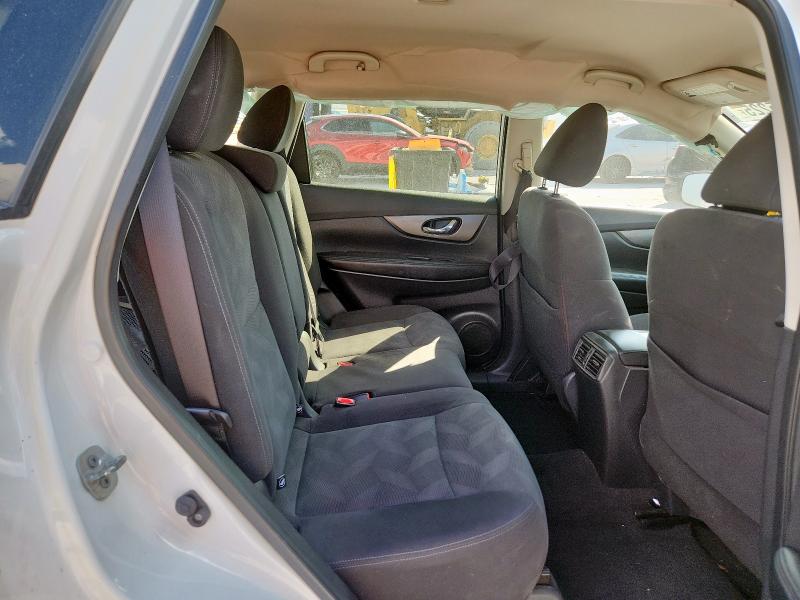 Photo 11 from auction – 2016 NISSAN ROGUE S with VIN KNMAT2MT6GP606139