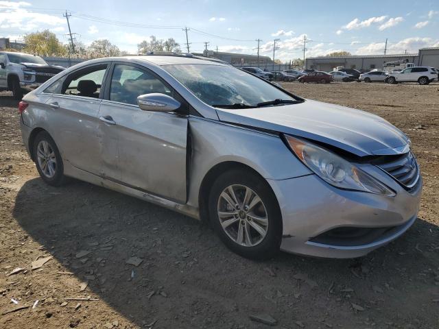 Photo 4 from auction – 2014 HYUNDAI SONATA with VIN 5NPEB4AC6EH824286