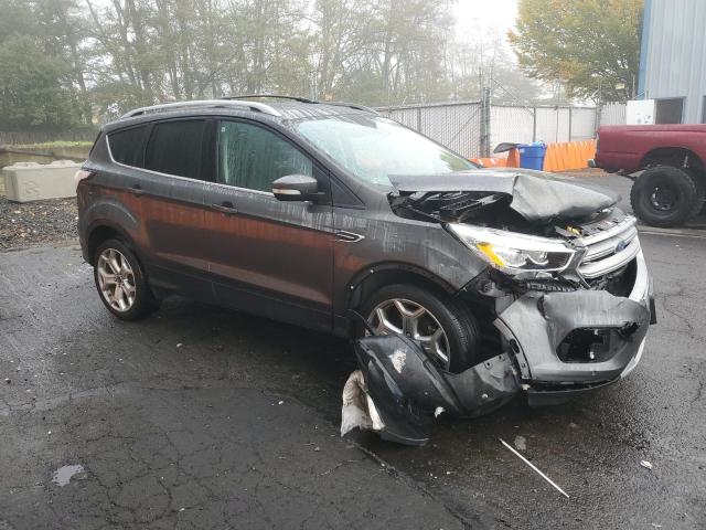 Zdjęcie 4 z aukcji – 2017 FORD ESCAPE TIT z VIN 1FMCU9J98HUB45239