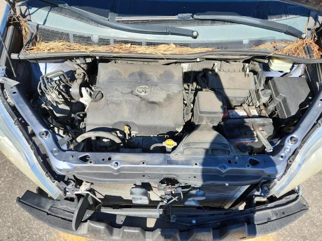 Photo 12 from auction – 2015 TOYOTA SIENNA XLE with VIN 5TDYK3DC4FS545885