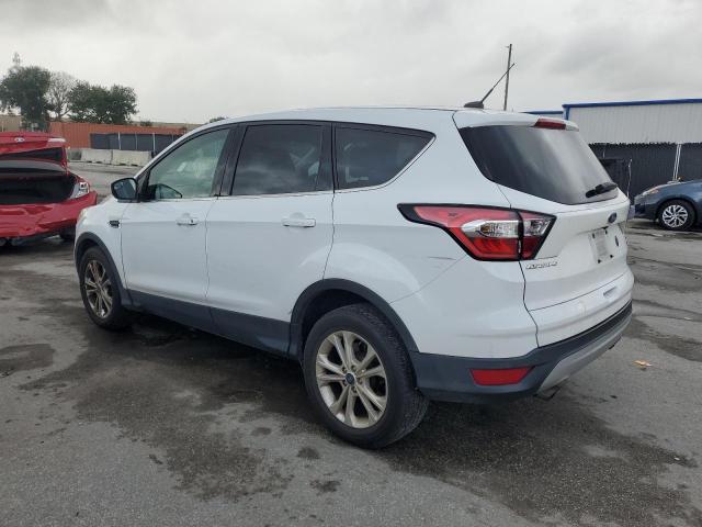 Photo 2 from auction – 2017 FORD ESCAPE SE with VIN 1FMCU0GDXHUC27884