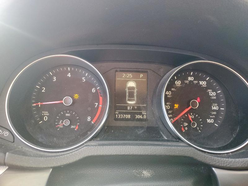 Photo 9 from auction – 2018 VOLKSWAGEN PASSAT S with VIN 1VWAA7A3XJC045348