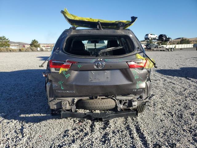 Photo 6 from auction – 2018 TOYOTA HIGHLANDER with VIN 5TDJZRFH6JS861516