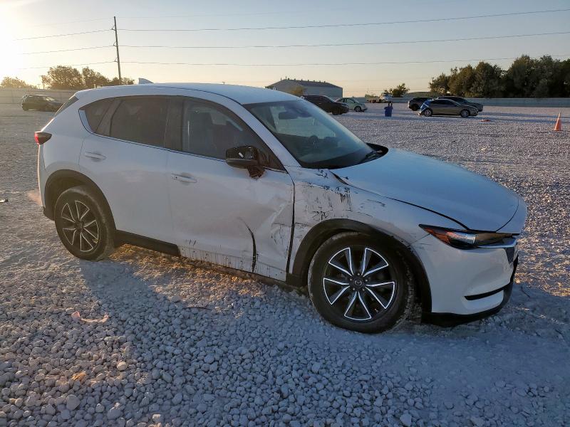 Photo 4 from auction – 2018 MAZDA CX-5 TOURING with VIN JM3KFACM1J1323682