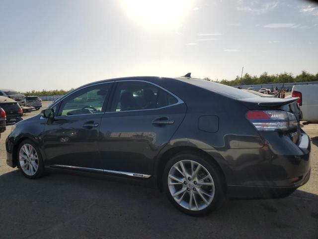 Photo 2 from auction – 2010 LEXUS HS 250H with VIN JTHBB1BA1A2035746