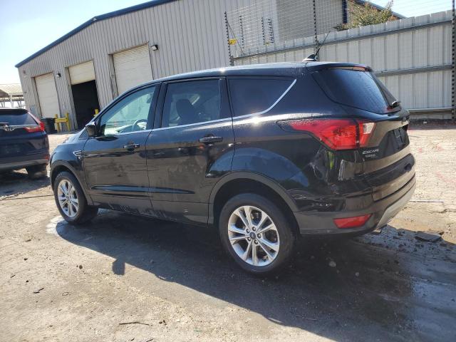 Photo 2 from auction – 2019 FORD ESCAPE SE with VIN 1FMCU0GD1KUC45505