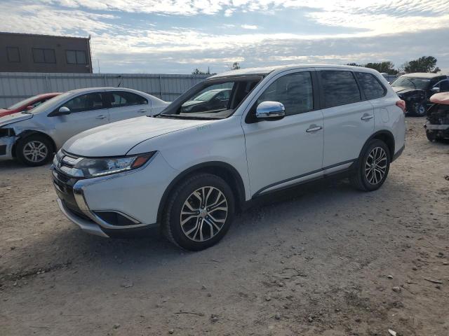 MITSUBISHI OUTLANDER 2017 z numerem VIN JA4AD3A38HZ009078 - Zdjęcie z aukcji