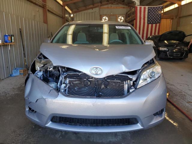 Photo 5 from auction – 2014 TOYOTA SIENNA LE with VIN 5TDKK3DC7ES490837
