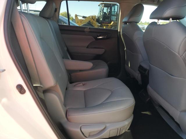 Photo 11 from auction – 2021 TOYOTA HIGHLANDER with VIN 5TDHZRBH2MS058307