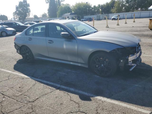 Photo 4 from auction – 2025 BMW 330I with VIN 3MW69CW00S8F40432