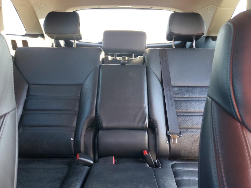 Photo 10 from auction – 2018 KIA SORENTO EX with VIN 5XYPH4A12JG380797
