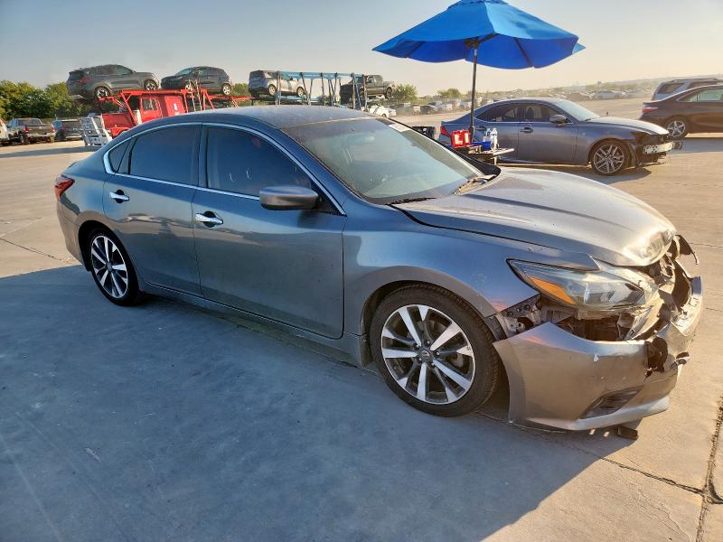 Photo 4 from auction – 2017 NISSAN ALTIMA with VIN 1N4AL3AP5HC258829