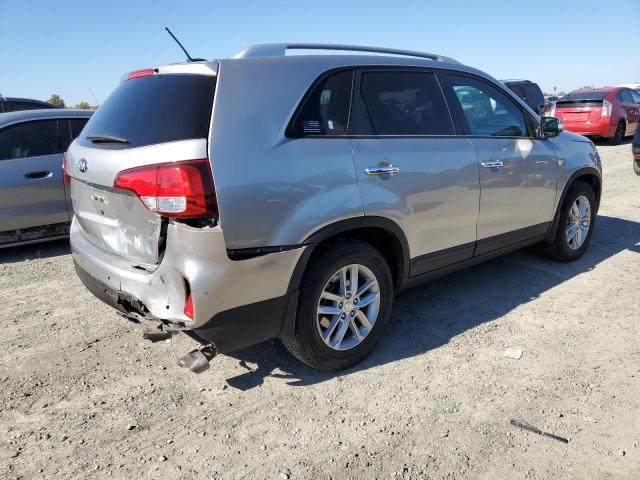 Photo 3 from auction – 2014 KIA SORENTO LX with VIN 5XYKT4A68EG525898