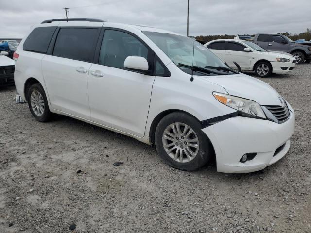 Photo 4 from auction – 2014 TOYOTA SIENNA XLE with VIN 5TDYK3DC8ES476696