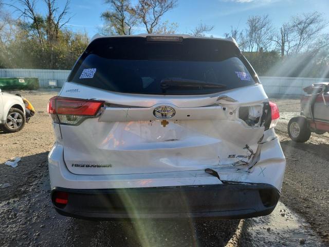 Zdjęcie 6 z aukcji – 2018 TOYOTA HIGHLANDER z VIN 5TDJZRFH7JS849391