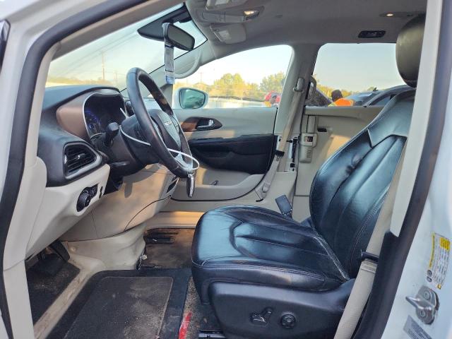 Photo 7 from auction – 2017 CHRYSLER PACIFICA T with VIN 2C4RC1BG0HR831322