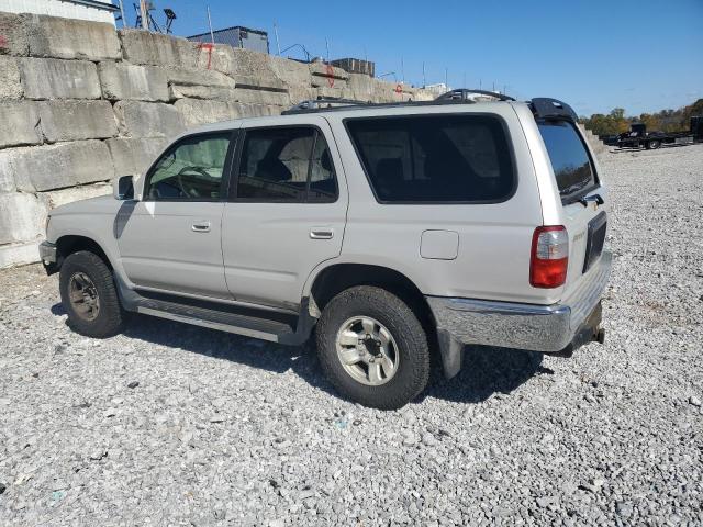 Photo 2 from auction – 1999 TOYOTA 4RUNNER SR with VIN JT3GN86RXX0121797