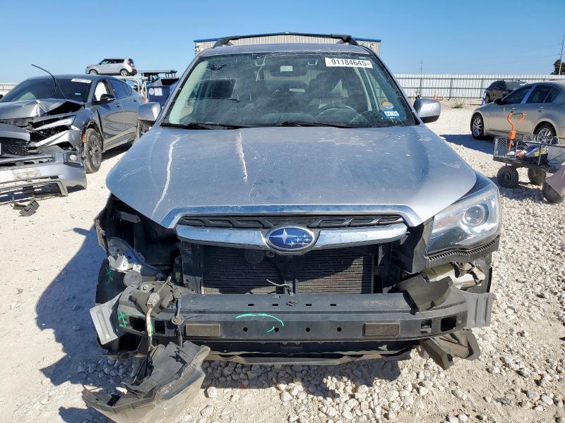 Photo 5 from auction – 2017 SUBARU FORESTER 2 with VIN JF2SJARC1HH504452