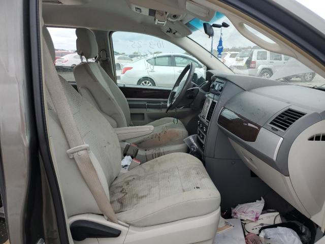 Photo 7 from auction – 2010 CHRYSLER TOWN & COU with VIN 2A4RR5D13AR366226