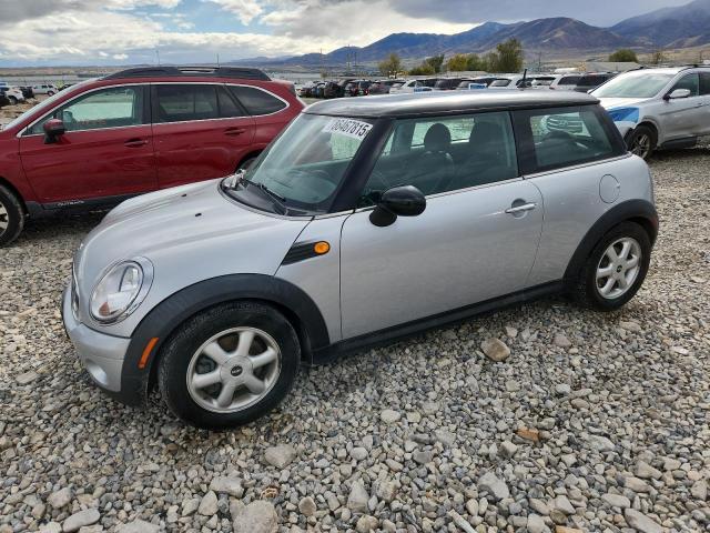 MINI COOPER 2010 with VIN WMWMF3C53ATZ67353 - Photo from auction