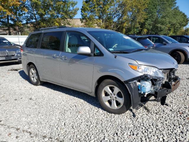 Photo 4 from auction – 2012 TOYOTA SIENNA LE with VIN 5TDKK3DC2CS236854