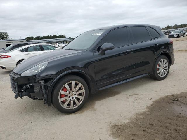 PORSCHE CAYENNE GTS 2018 مع رقم تعريف المركبة WP1AD2A29JLA81003 - صورة من المزاد