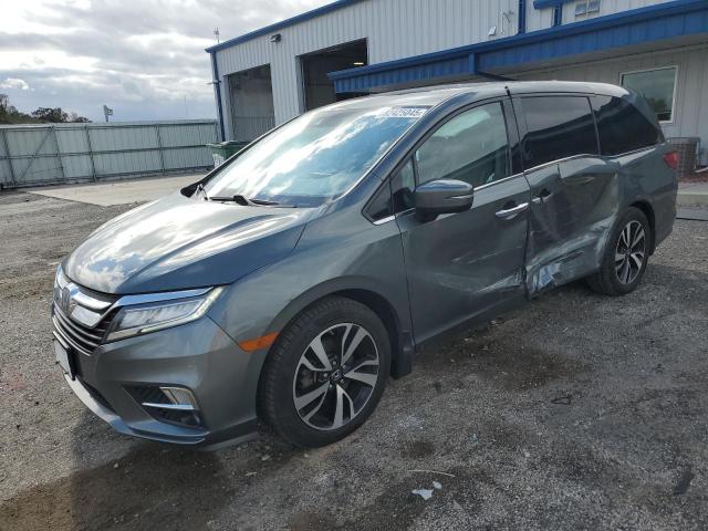 HONDA ODYSSEY 2018 with VIN 5FNRL6H90JB001334 - Photo from auction