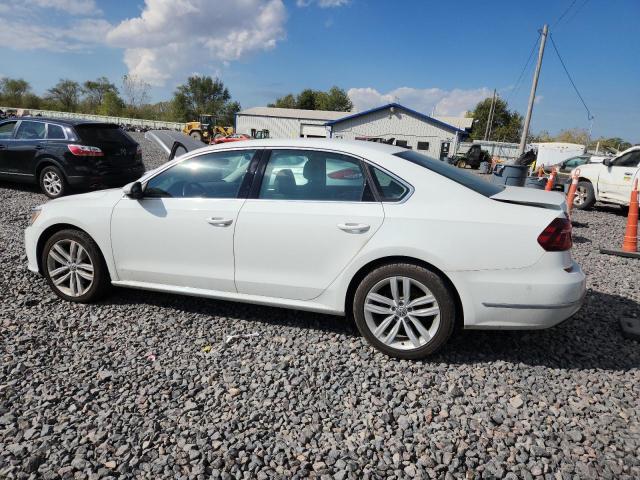 Photo 2 from auction – 2018 VOLKSWAGEN PASSAT SEL with VIN 1VWCA7A35JC004652