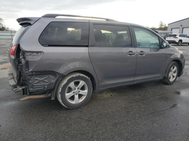 Photo 3 from auction – 2014 TOYOTA SIENNA LE with VIN 5TDKK3DC6ES487301