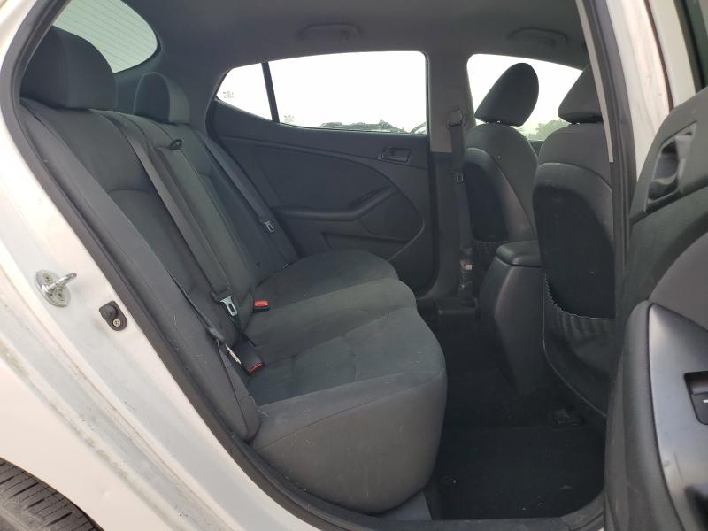 Photo 11 from auction – 2015 KIA OPTIMA LX with VIN KNAGM4A79F5565345