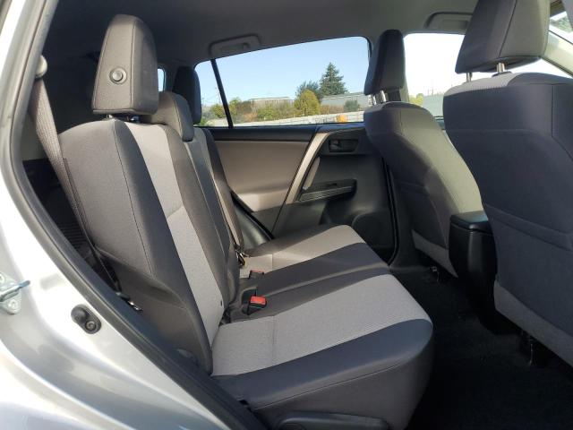 Photo 11 from auction – 2015 TOYOTA RAV4 LE with VIN JTMZFREV4FJ041992