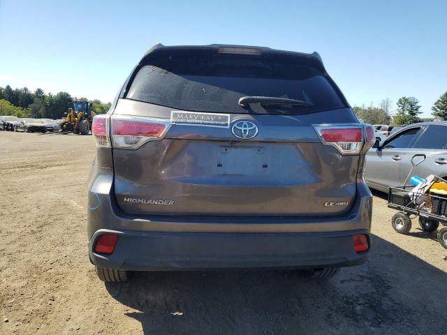 Photo 6 from auction – 2015 TOYOTA HIGHLANDER with VIN 5TDBKRFH0FS172491