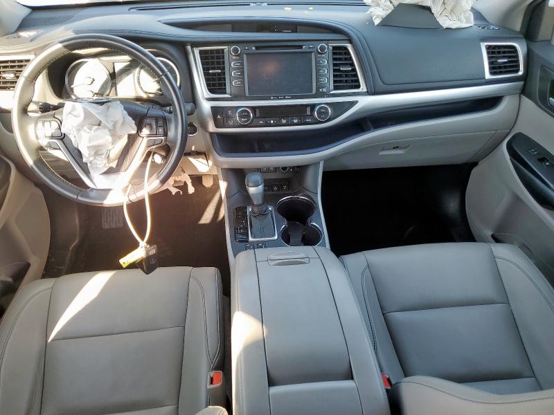 Photo 8 from auction – 2018 TOYOTA HIGHLANDER with VIN 5TDJZRFHXJS857615