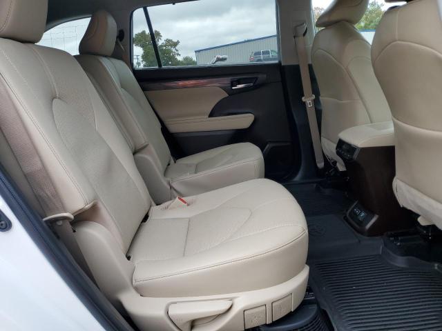 Photo 11 from auction – 2022 TOYOTA HIGHLANDER with VIN 5TDXBRCH0NS557624