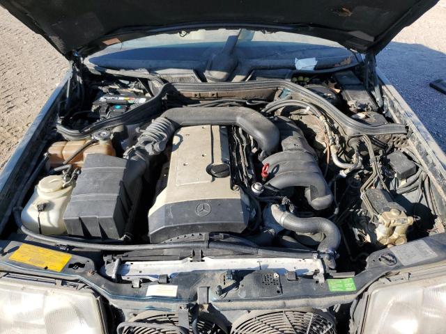 Photo 11 from auction – 1994 MERCEDES-BENZ E 320 with VIN WDBEA66E9RC033761