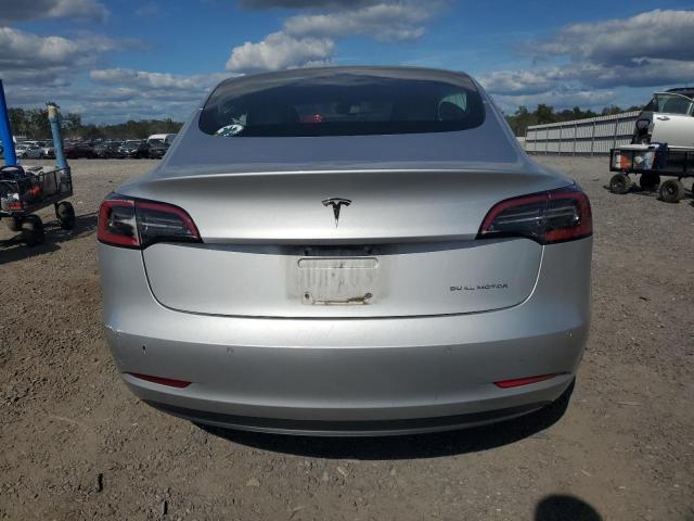 Photo 6 from auction – 2018 TESLA MODEL 3 with VIN 5YJ3E1EB8JF116984