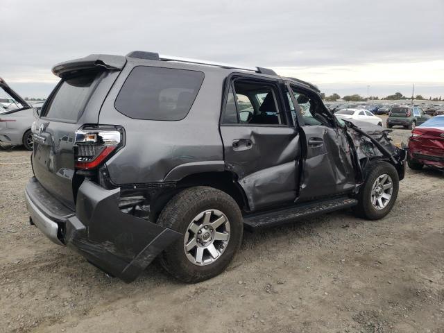 Photo 3 from auction – 2016 TOYOTA 4RUNNER SR with VIN JTEBU5JR3G5316699