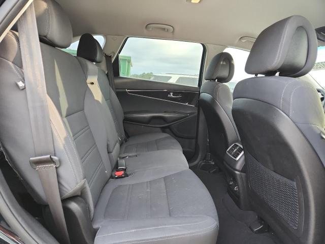 Photo 11 from auction – 2016 KIA SORENTO LX with VIN 5XYPG4A36GG059407