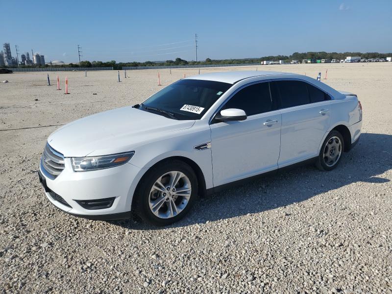 FORD TAURUS SEL 2016 with VIN 1FAHP2E88GG131712 - Photo from auction