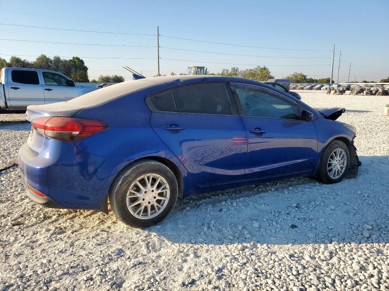 Zdjęcie 3 z aukcji – 2017 KIA FORTE LX z VIN 3KPFK4A78HE120901