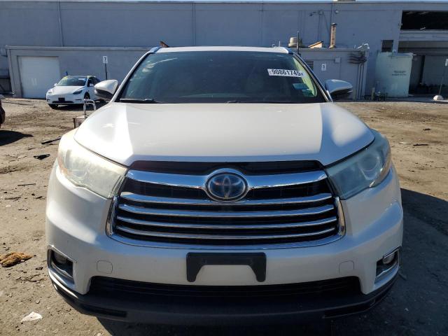 Photo 5 from auction – 2015 TOYOTA HIGHLANDER with VIN 5TDDCRFH5FS009258